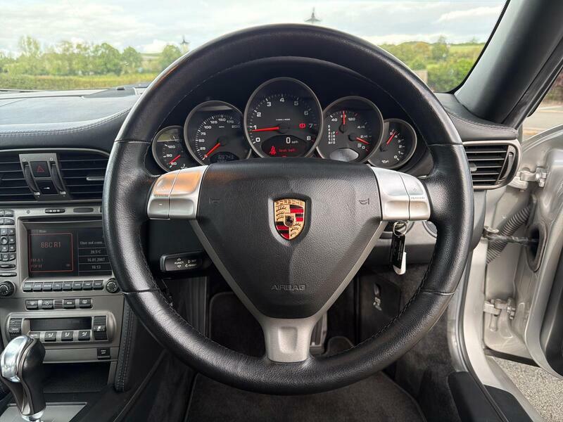 Porsche 911 Convertible Black #18