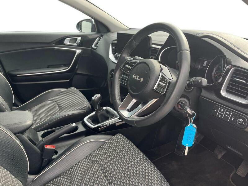 Kia Ceed 1.5 T-gdi 3 Euro 6 Ss MA24LME Silver #3