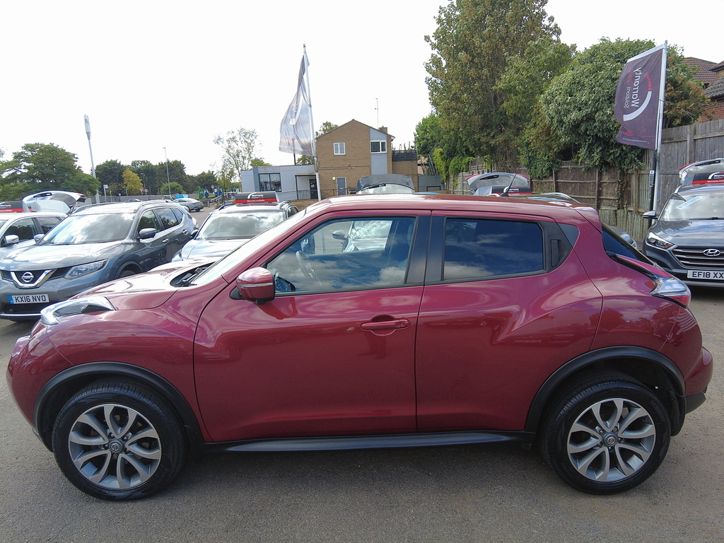 Nissan Juke Dci Tekna BT66ZKV Red #6