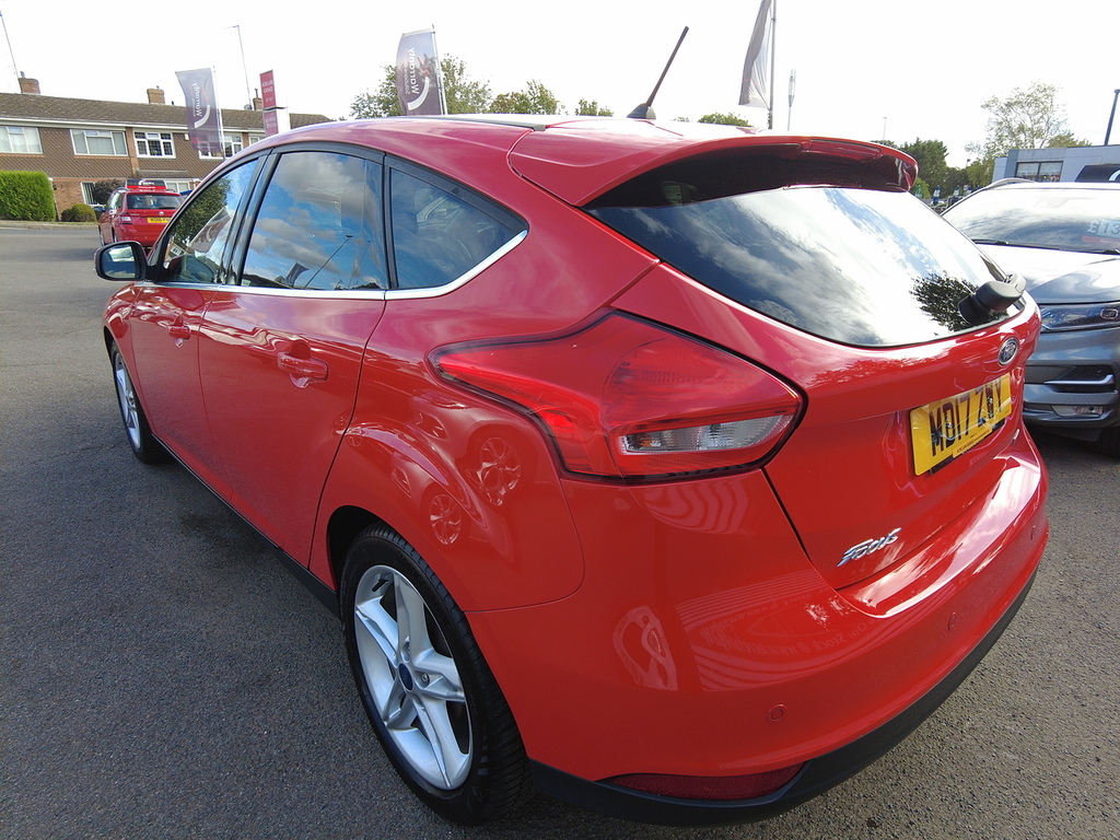 Ford Focus T Ecoboost Zetec Edition MD17ZWY Red #5