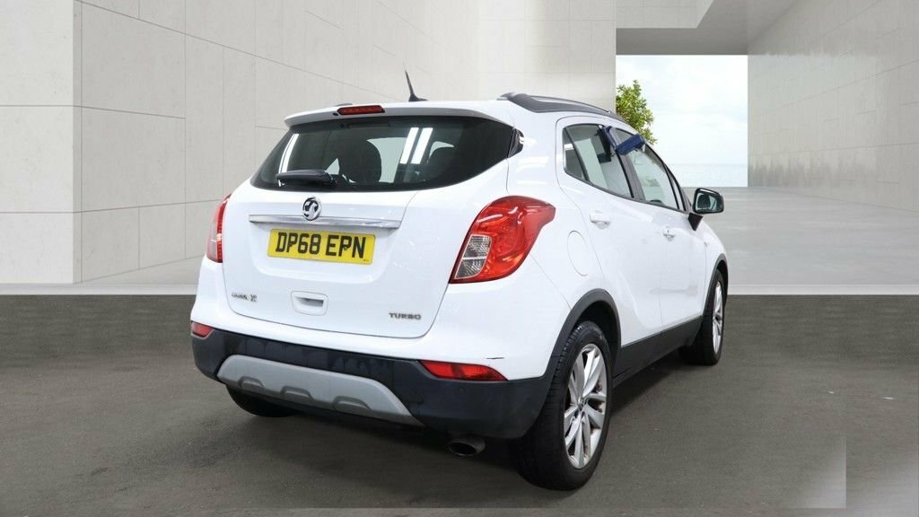 Vauxhall Mokka X 1.4L Design Nav White #4