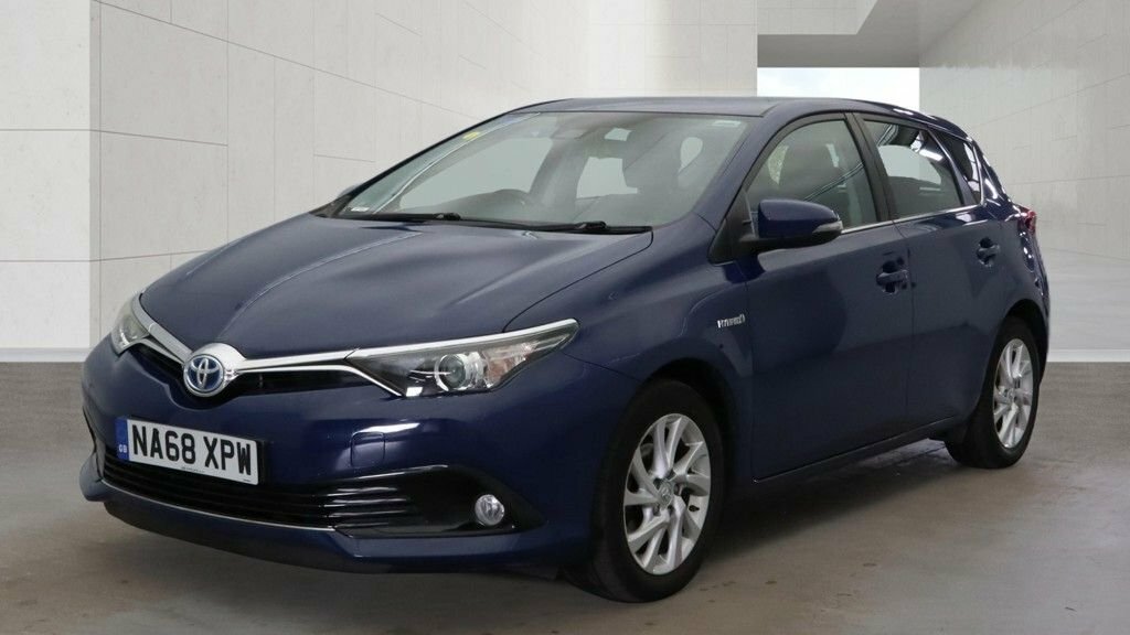 Toyota Auris 1.8L Icon Tech Blue #2