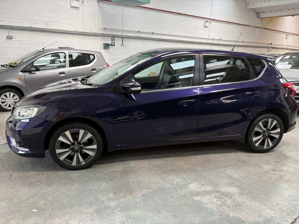 Nissan Pulsar 1.2 Dig-t Tekna Hatchback Xtron Euro 6 Blue #2