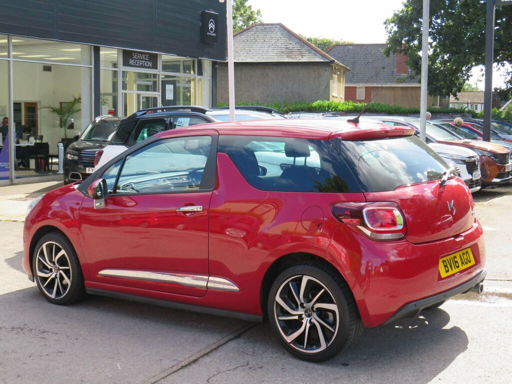 DS DS 3 1.2 Puretech Dstyle Nav Hatchback Manua Red #3
