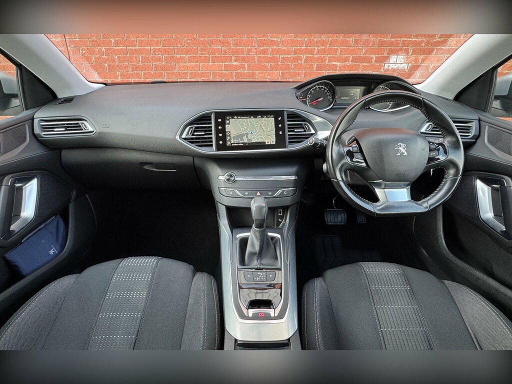 Peugeot 308 Puretech Active White #15