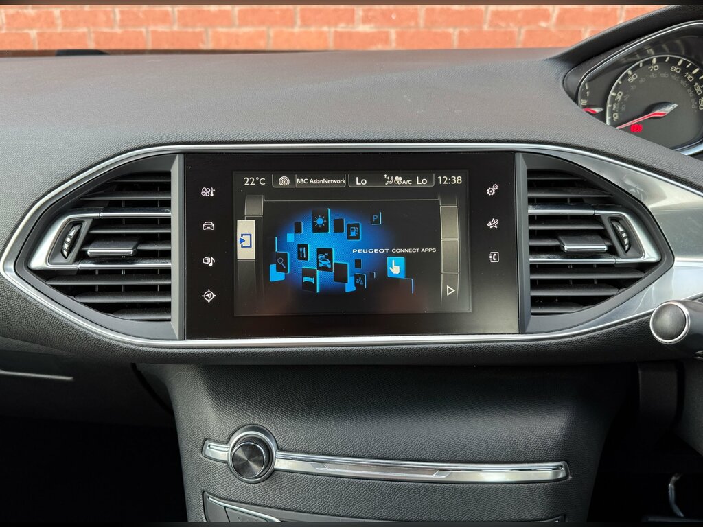 Peugeot 308 Puretech Active White #20