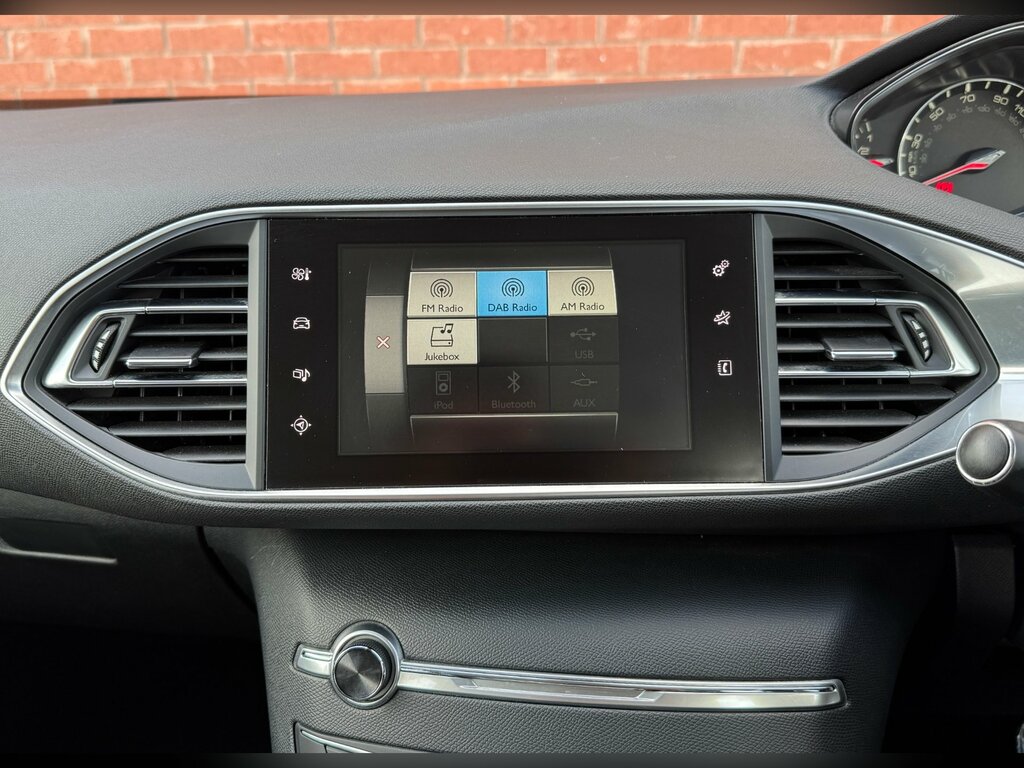 Peugeot 308 Puretech Active White #18