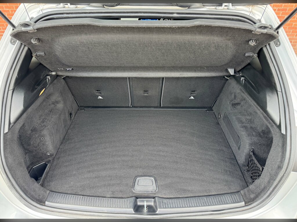 Mercedes-Benz B Class Hatchback Grey #10