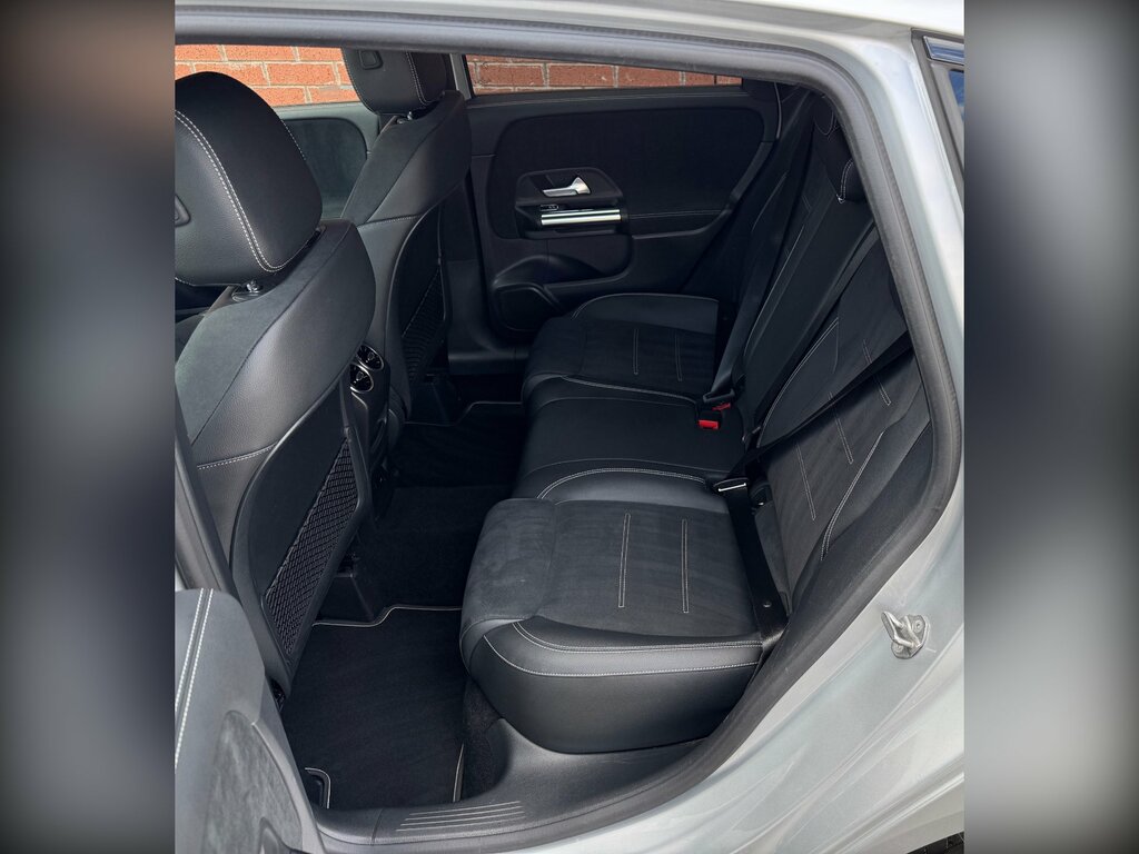 Mercedes-Benz B Class Hatchback Grey #41