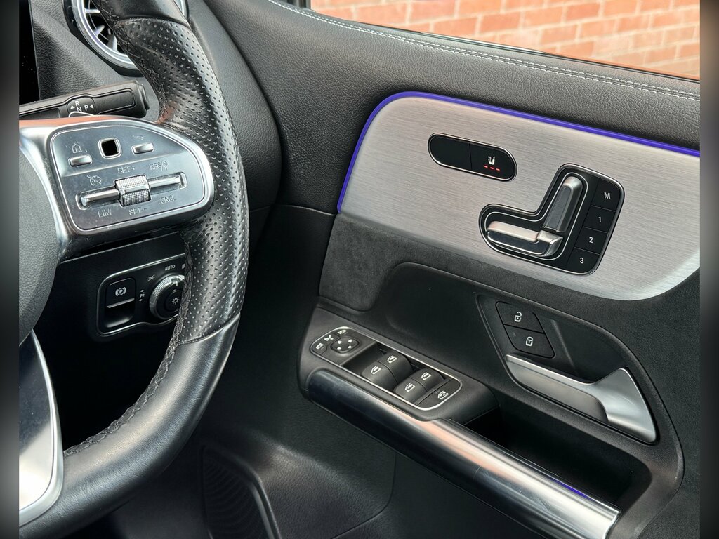 Mercedes-Benz B Class Hatchback Grey #32