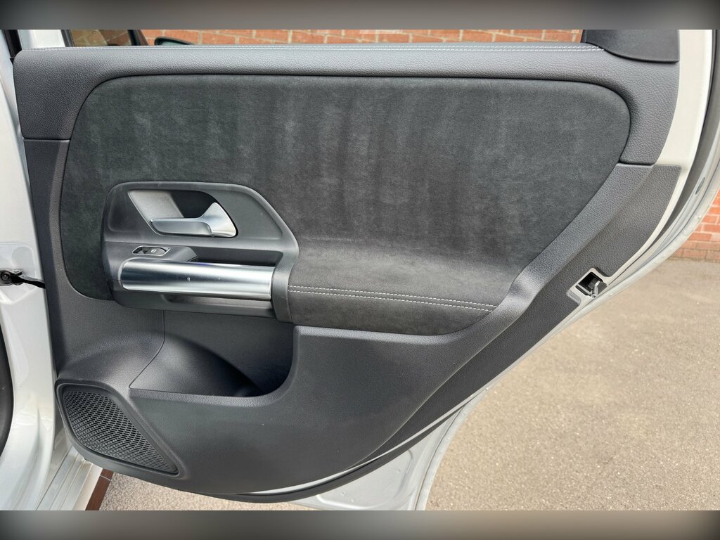 Mercedes-Benz B Class Hatchback Grey #33