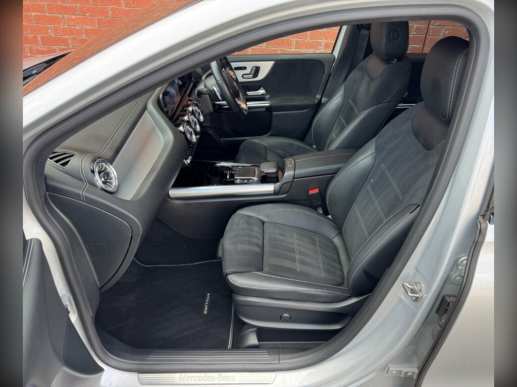 Mercedes-Benz B Class Hatchback Grey #38