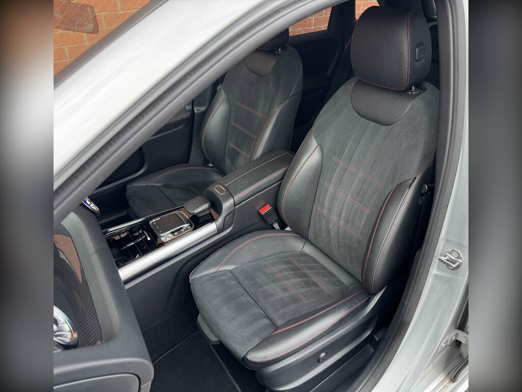 Mercedes-Benz B Class  Blue #40