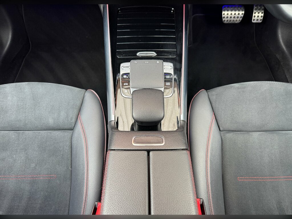 Mercedes-Benz B Class  Blue #31