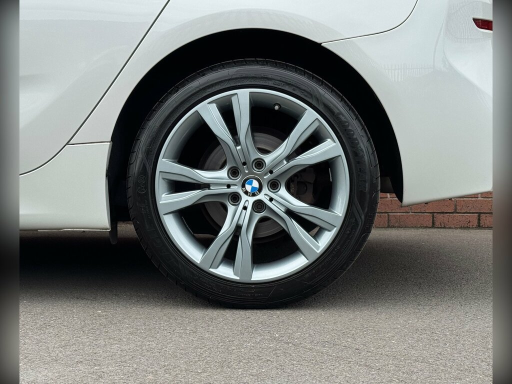 BMW 2 Series Active Tourer 2L Luxury White #49