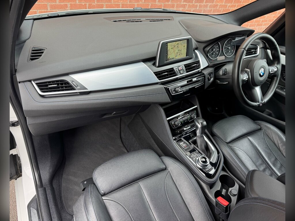 BMW 2 Series Active Tourer 2L Luxury White #41