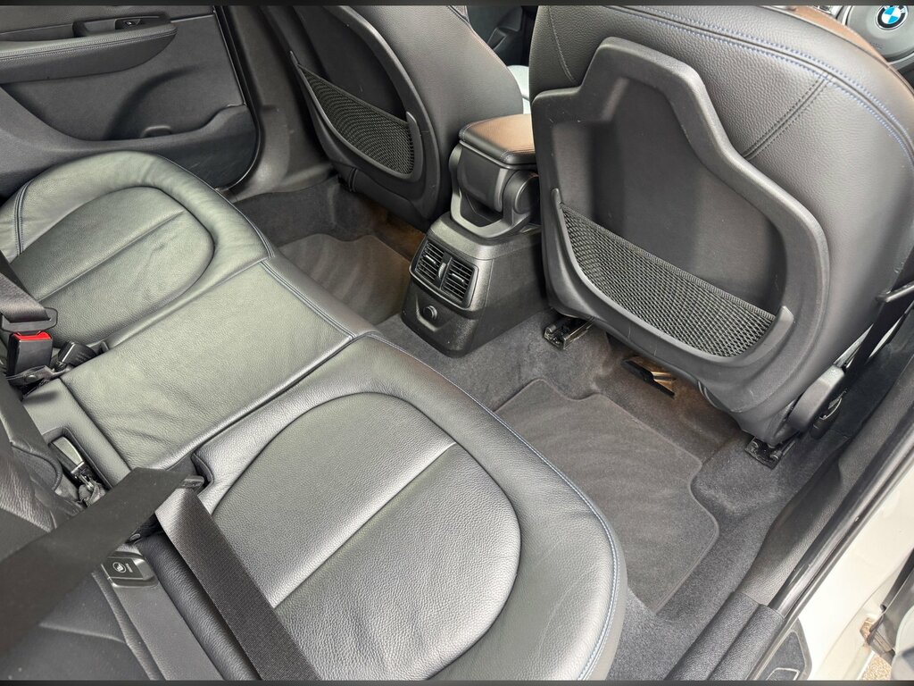 BMW 2 Series Active Tourer 2L Luxury White #37