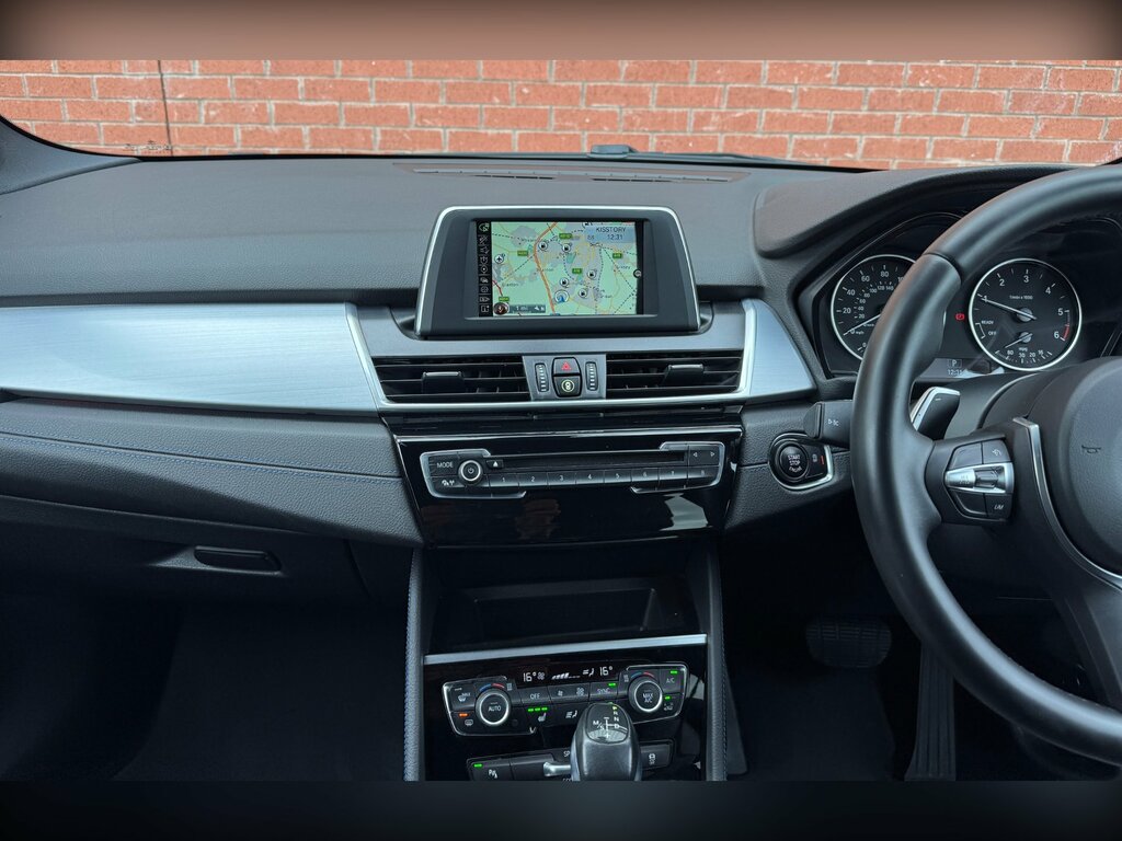 BMW 2 Series Active Tourer 2L Luxury White #17