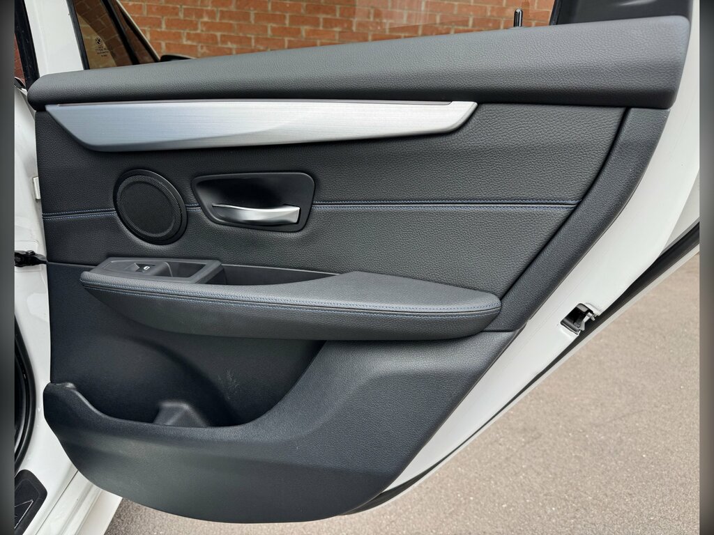 BMW 2 Series Active Tourer 2L Luxury White #35