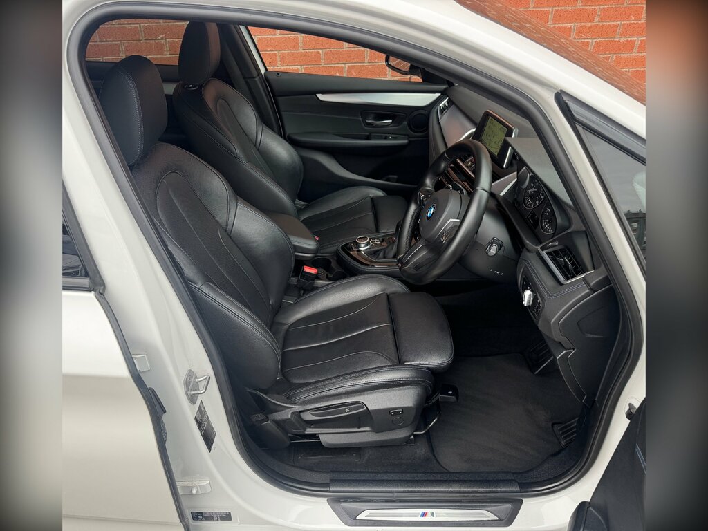 BMW 2 Series Active Tourer 2L Luxury White #14