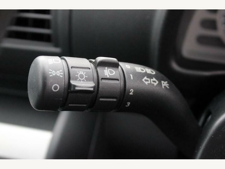 Volkswagen Fox 1.2 60 White #33