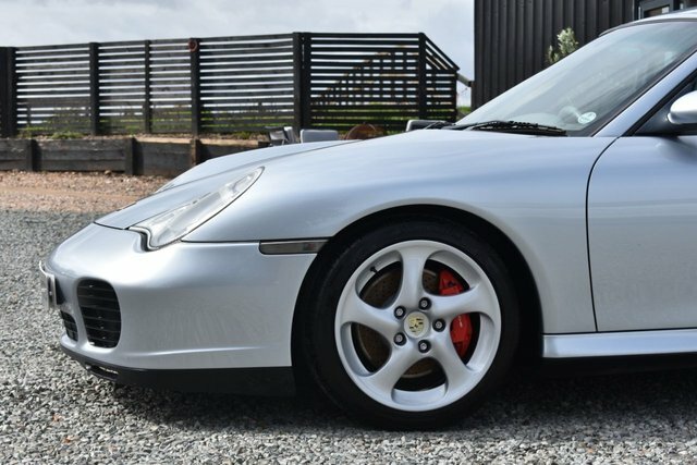 Porsche 911 Gt3 Silver #11