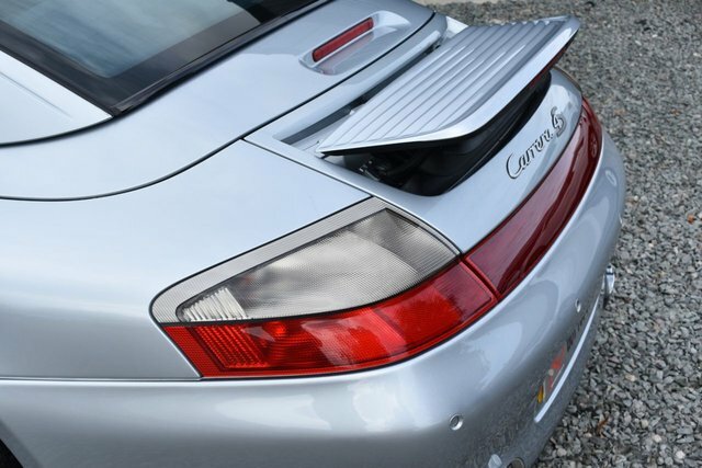 Porsche 911 Gt3 Silver #17