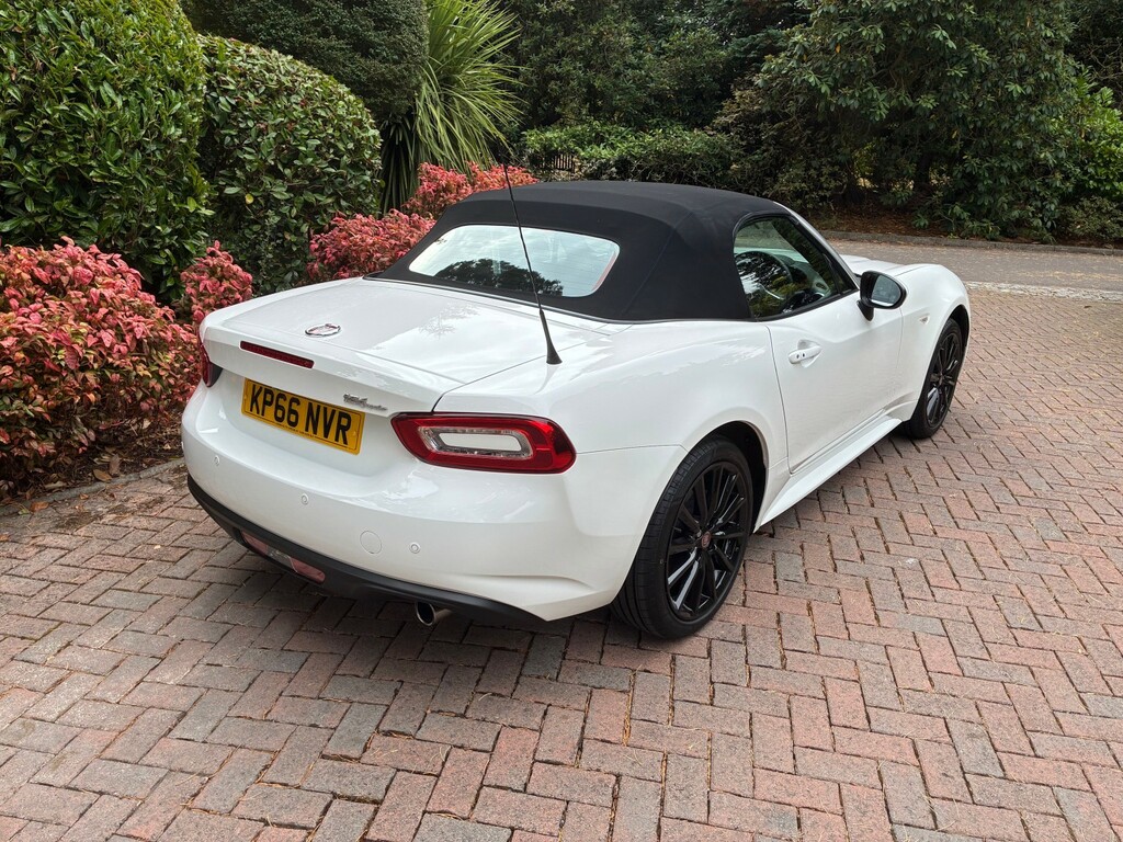 Fiat 124 Spider Red #19