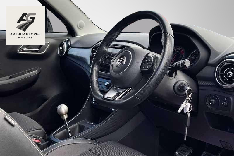 MG MG3 Exclusive Nav Black #2