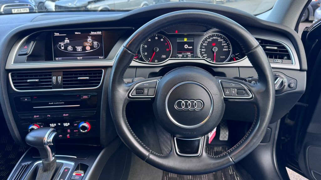 Audi A4 Saloon 2.0 Tdi Se Technik Euro 5 Ss 20136 White #16