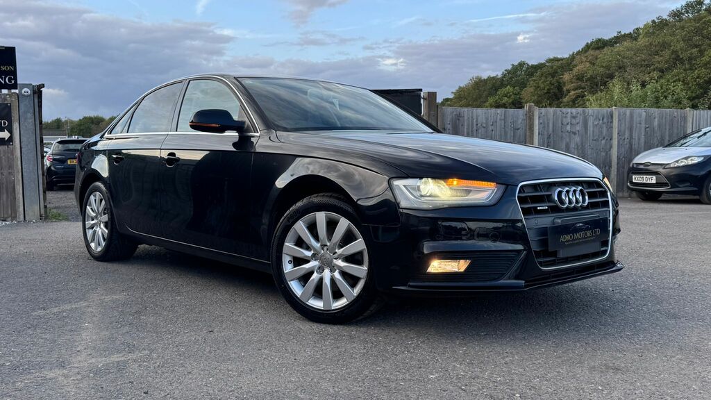 Audi A4 Saloon Black #4