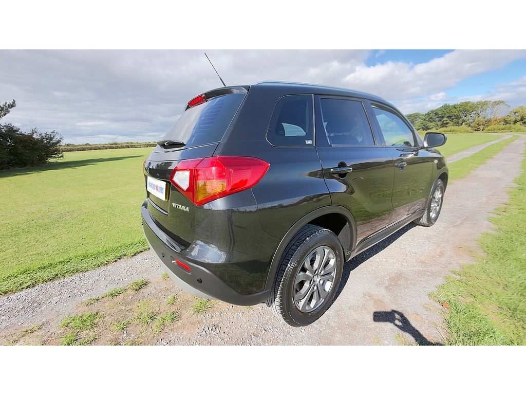 Suzuki Vitara Sz4 Black #3