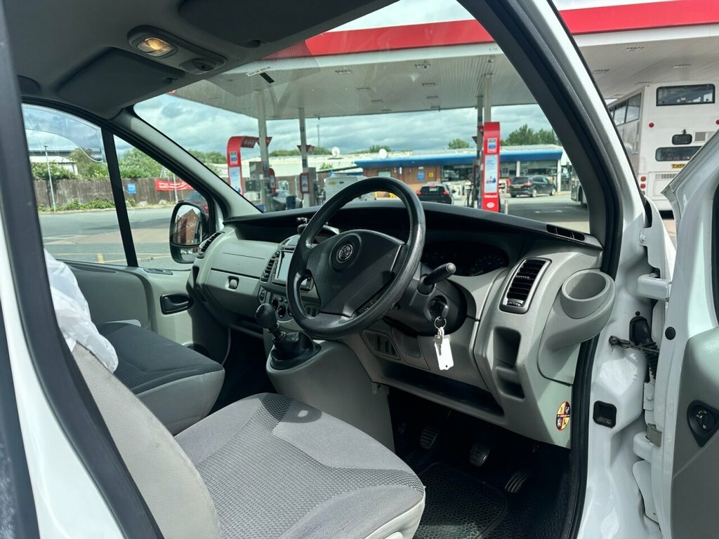 Vauxhall Vivaro #22