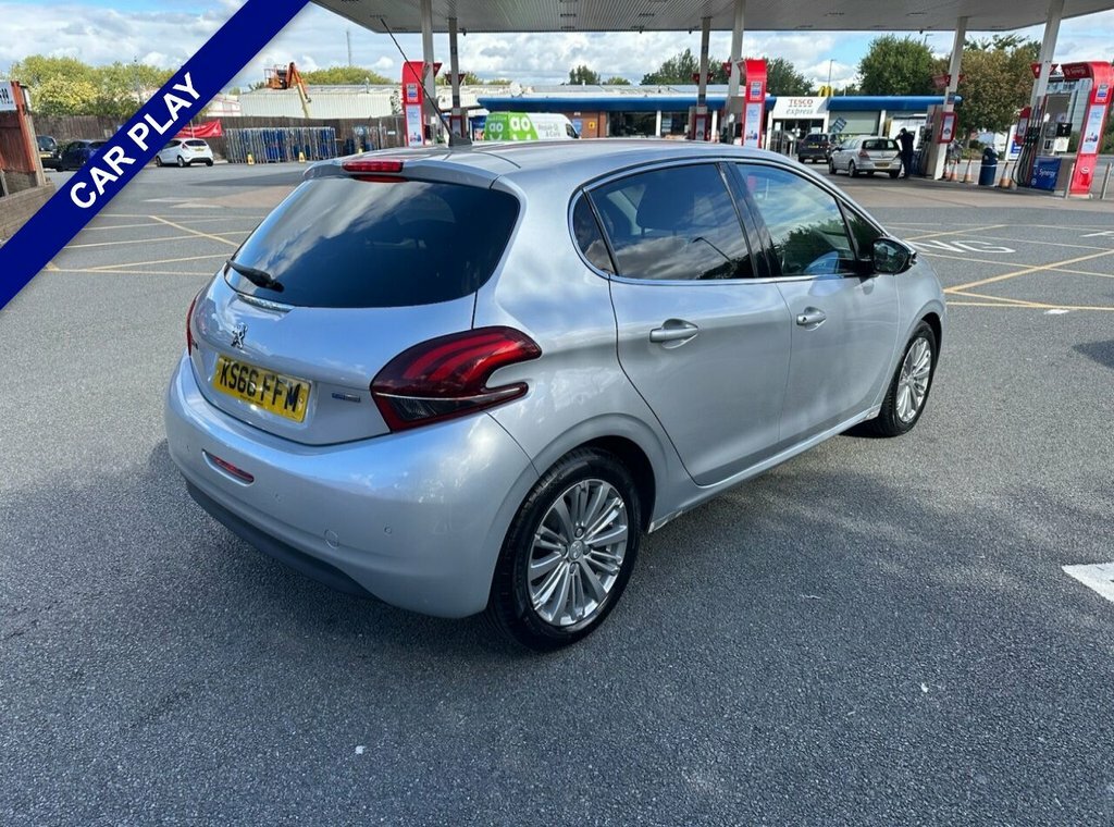 Peugeot 208 1L Allure Silver #3