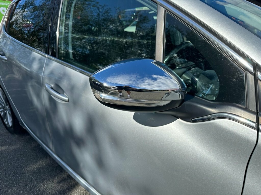 Peugeot 208 Active Silver #27