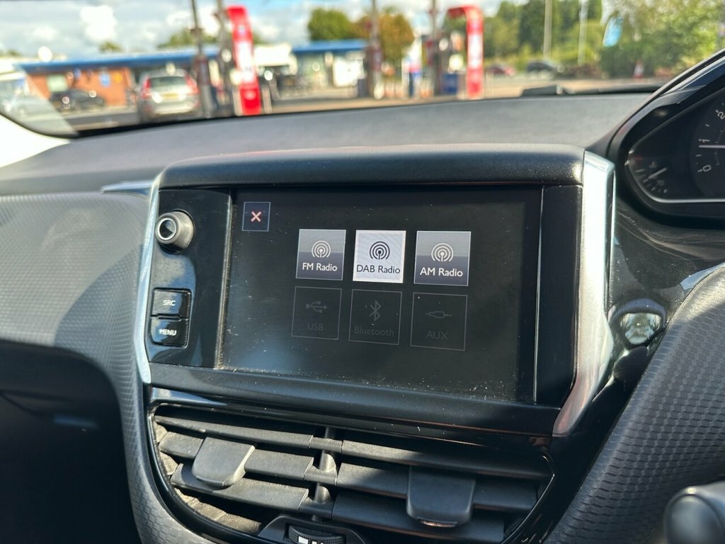 Peugeot 208 Active Silver #30