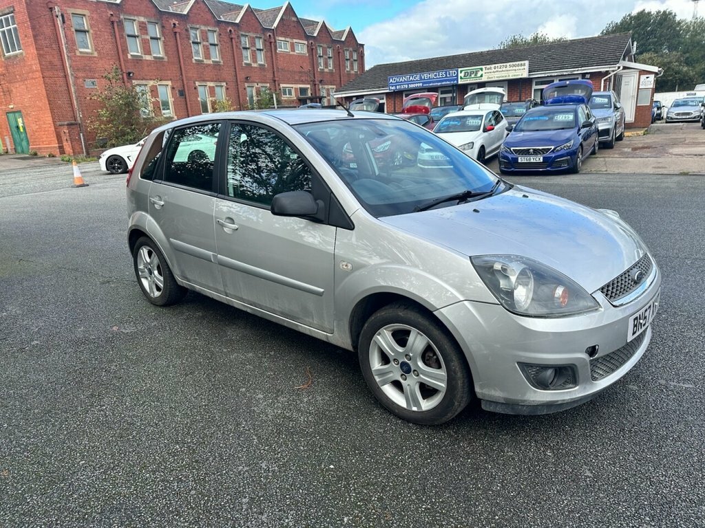 Ford Fiesta 1.3L Zetec Climate Silver #3