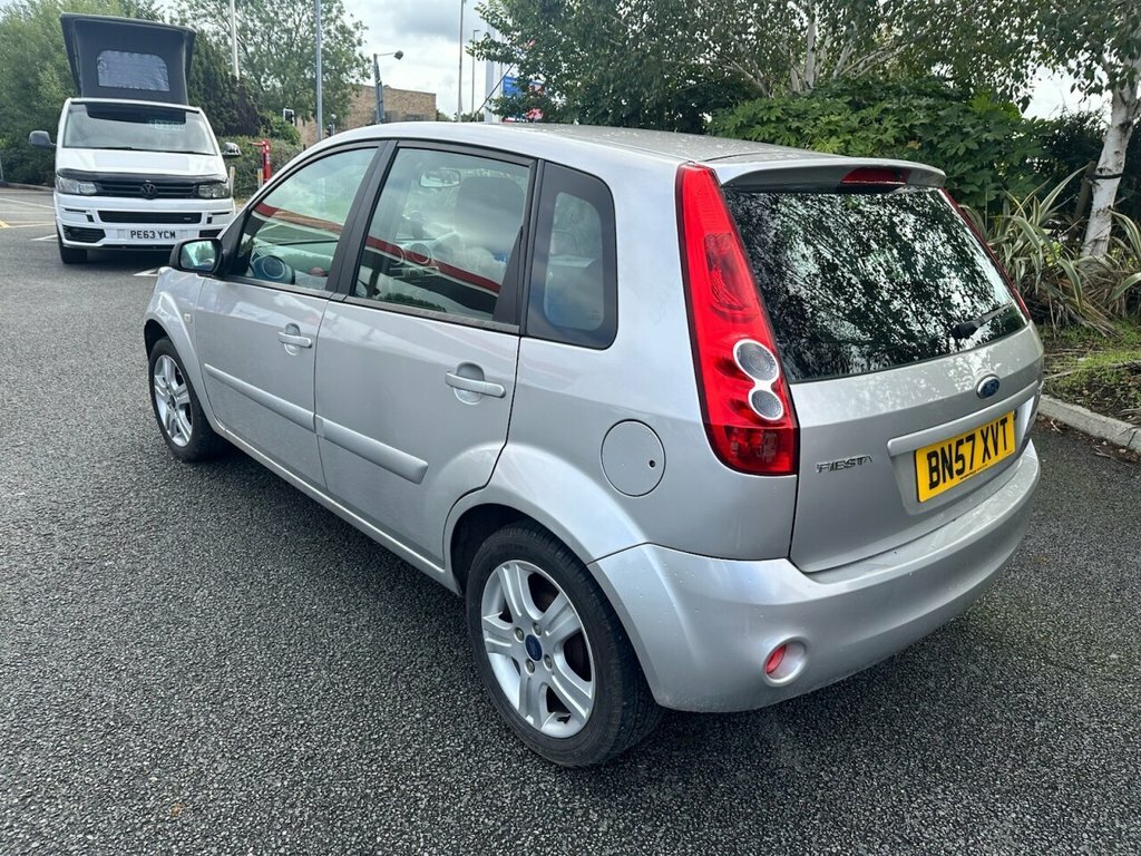 Ford Fiesta 1.3L Zetec Climate Silver #6