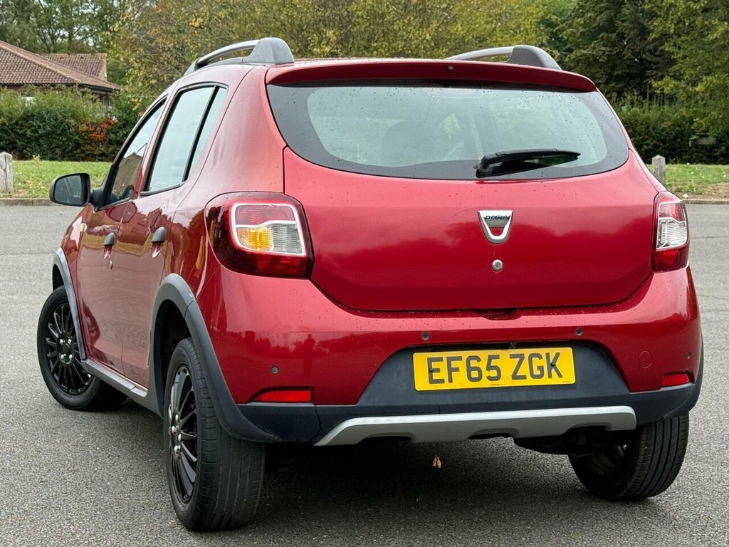 Dacia Sandero Stepway Hatchback Red #4