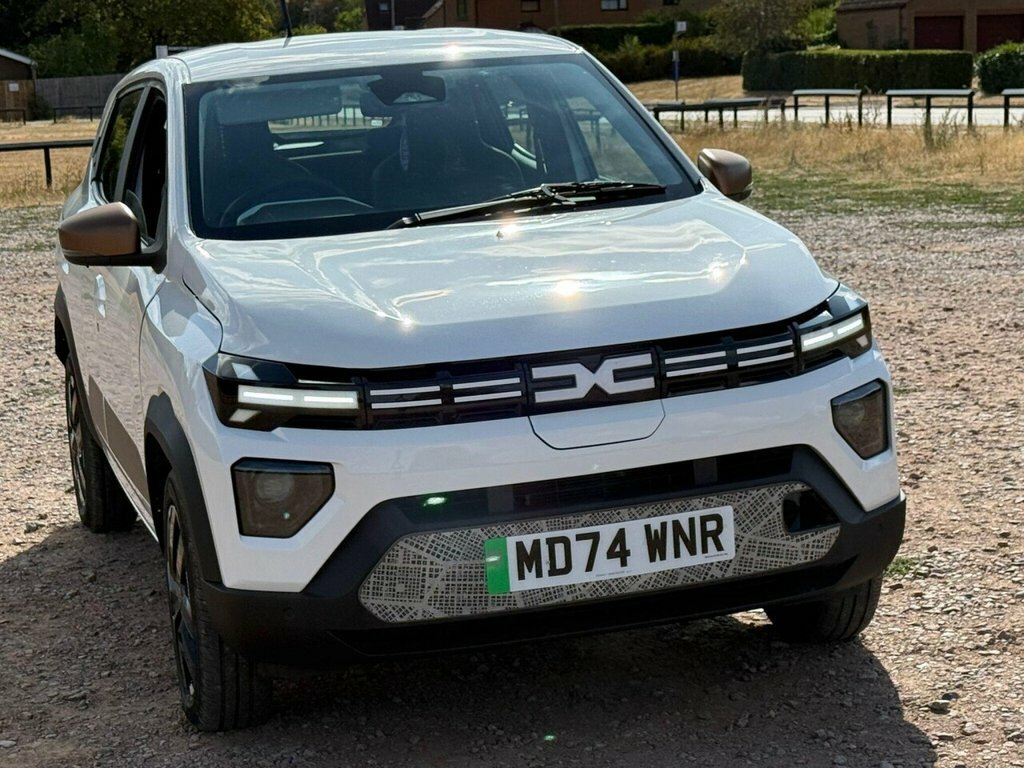Dacia Spring 27Kwh Extreme 65 48Kw Red #16