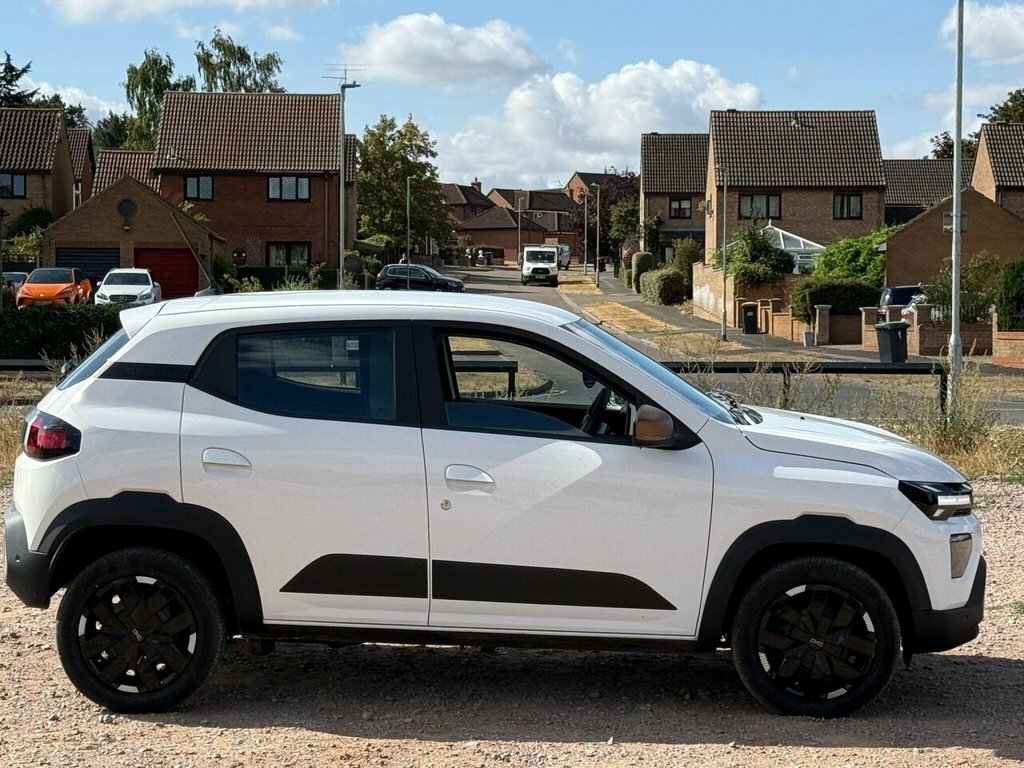 Dacia Spring 27Kwh Extreme 65 48Kw Red #9