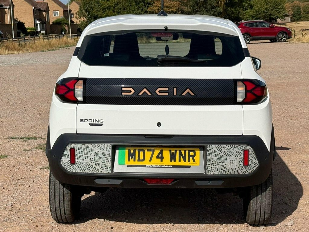 Dacia Spring 27Kwh Extreme 65 48Kw Red #8