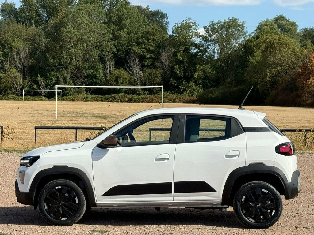 Dacia Spring 27Kwh Extreme 65 48Kw Red #7
