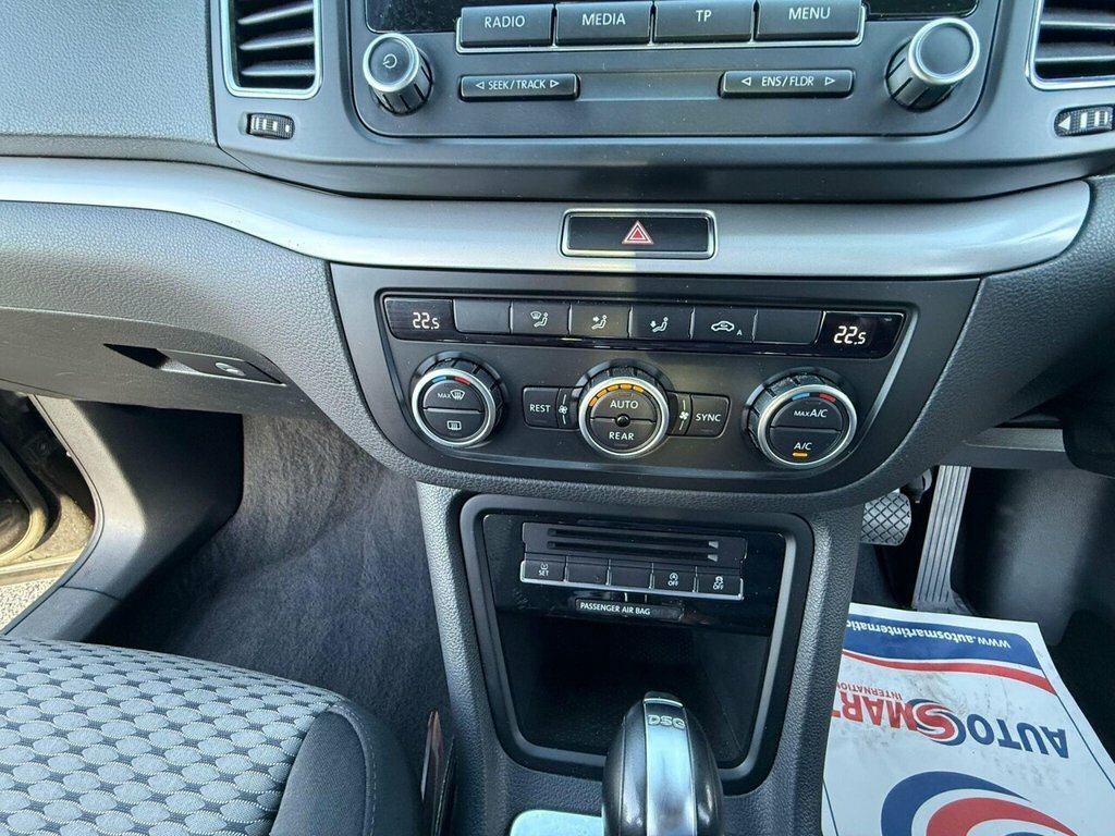 Volkswagen Sharan Se Black #16