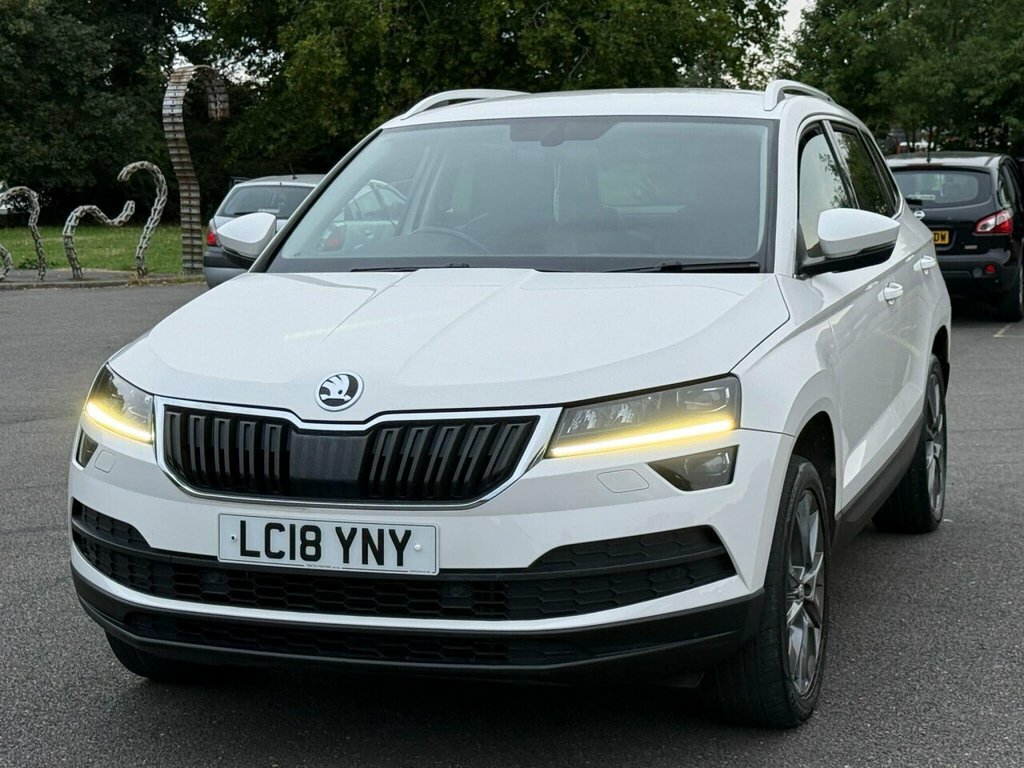 Skoda Karoq Se L Tsi Dsg White #3