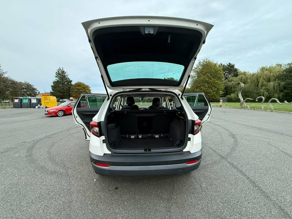Skoda Karoq Edition Grey #43