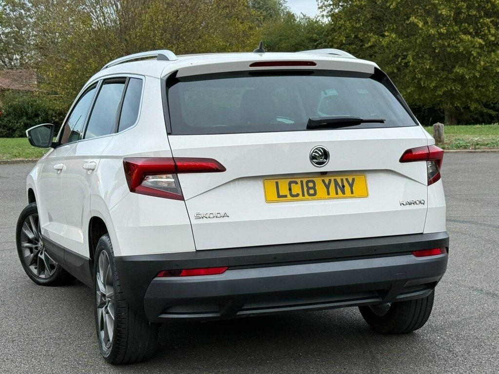 Skoda Karoq Se L Tsi Dsg White #6