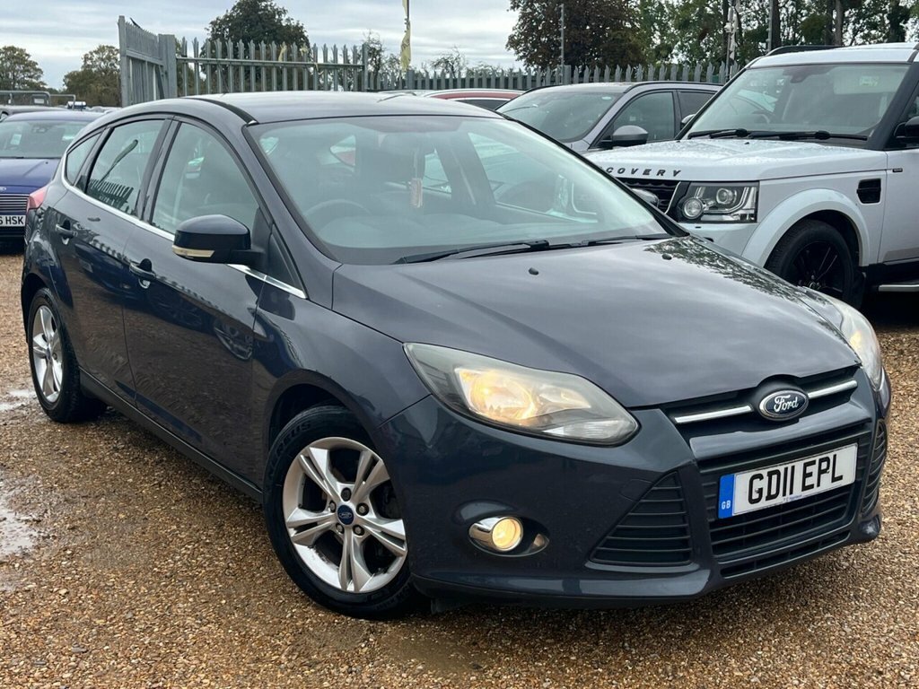 Ford Focus Hatchback 1.6 Sport 201160 Silver #1