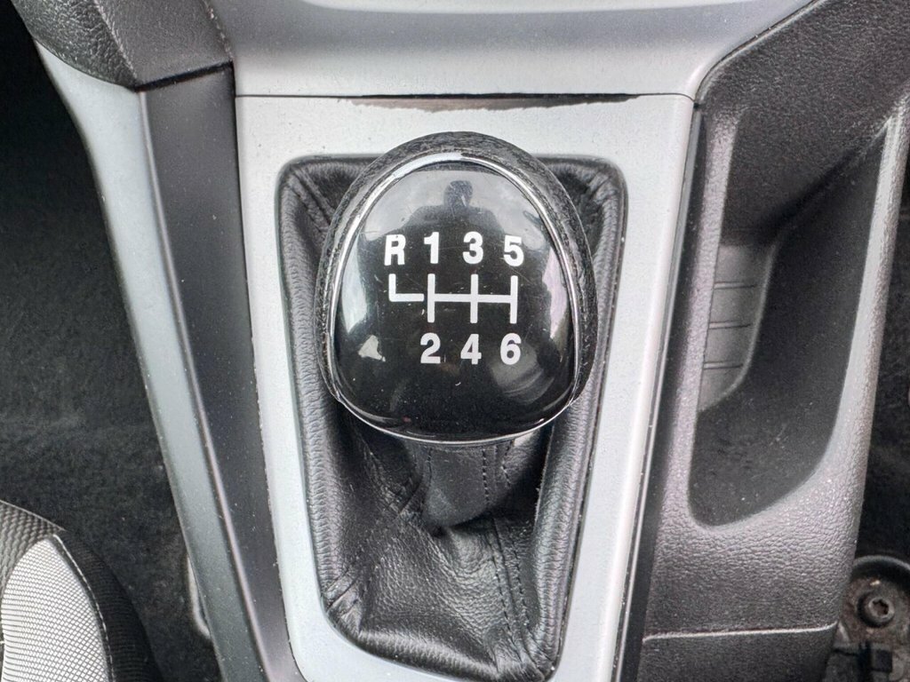 Ford Focus Hatchback 1.6 Tdci Zetec Navigator Euro 5 Ss White #27