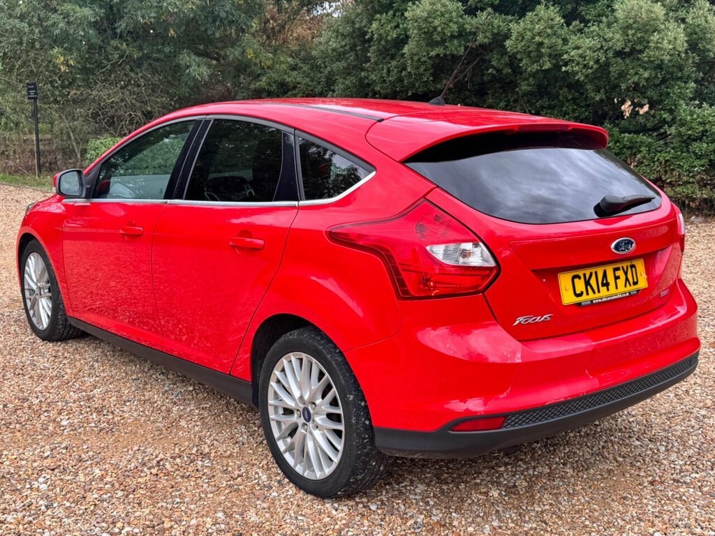 Ford Focus Hatchback 1.6 Tdci Zetec Navigator Euro 5 Ss White #15